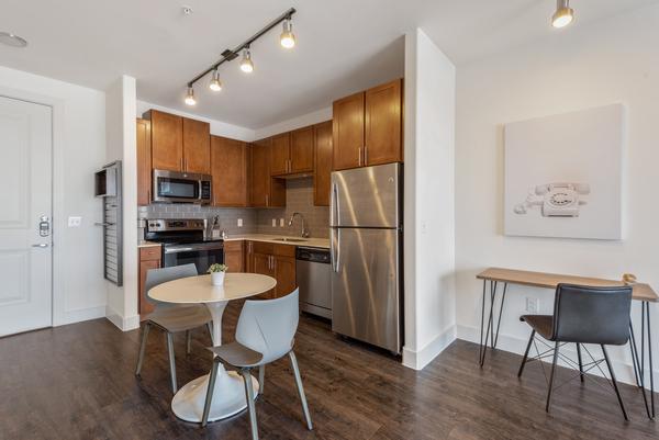 Esperanza at Keith Harrow 1506