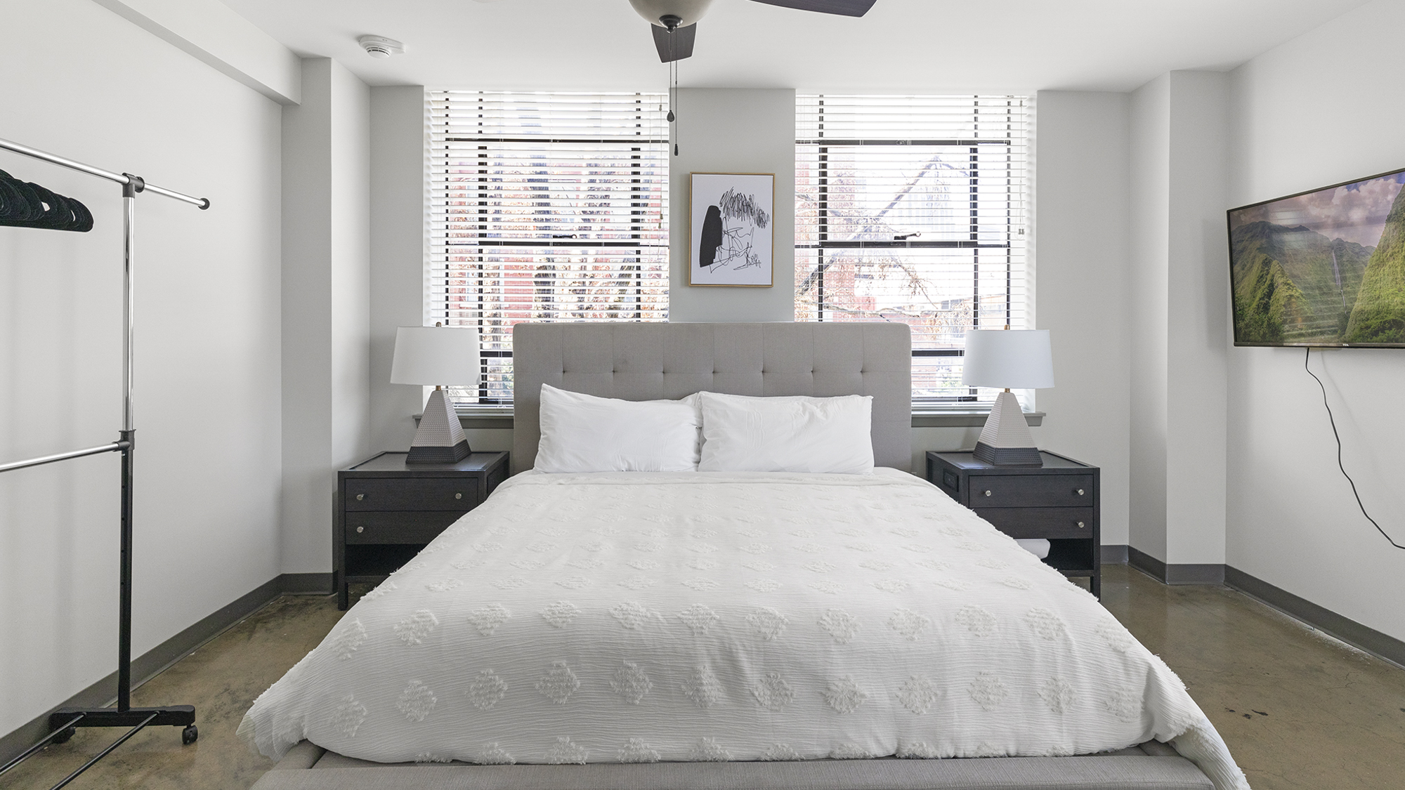Lofts at American Life 208